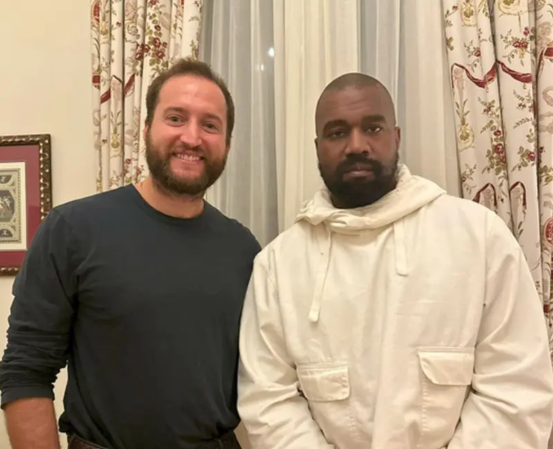 Kanye West &ldquo;cambia&rdquo; il sorriso, la firma &egrave; siciliana