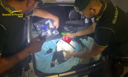 Scoperta fabbrica di merce contraffatta a Napoli