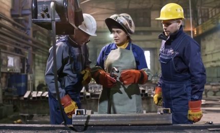 Ad aprile produzione industriale in calo