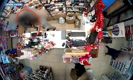 Milano, arrestato rapinatore seriale di farmacie e negozi
