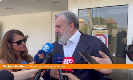 Autonomia, Emiliano "Referendum contro la legge Calderoli"