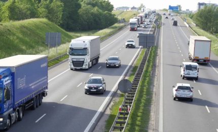 Lavoro, trovare nuovi camionisti &egrave; sempre pi&ugrave; difficile