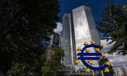 Bce, nel II trimestre rallenta la crescita dell&rsquo;Eurozona