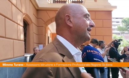 Scuola, Turano "Lezioni iniziano prima ma vacanze saranno pi&ugrave; lunghe"