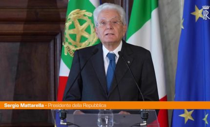Mattarella "L'Italia cresce pi&ugrave; di Francia e Germania"