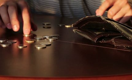 Nel 2023 in povert&agrave; assoluta 2,2 milioni di famiglie