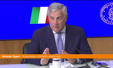 Migranti, Tajani "Con il decreto flussi combattiamo l'illegalit&agrave;"