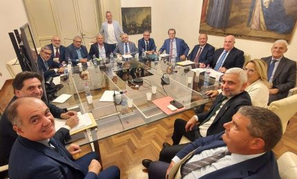 Vertice di maggioranza a Palazzo d&rsquo;Orleans, accordo sui provvedimenti da varare