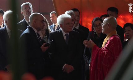 Cina, Mattarella in visita al tempio di Lingyin