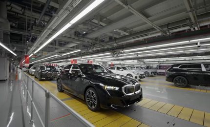 Negli stabilimenti BMW la guida autonoma &egrave; gi&agrave; realt&agrave;