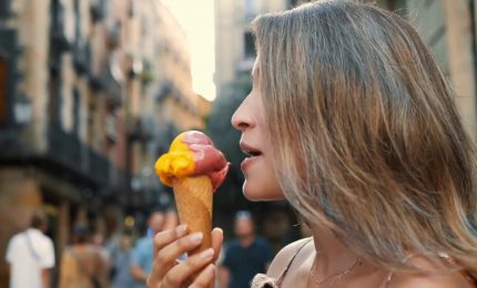 I turisti stranieri pazzi per il gelato artigianale