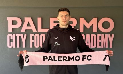 Il difensore Magnani &egrave; il primo rinforzo del Palermo