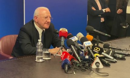 De Luca &ldquo;Governo si sveglia solo per la Campania, non abbiate paura"