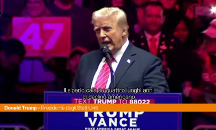 Trump "Renderemo di nuovo grande l'America"