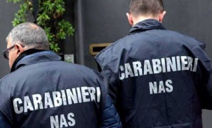 Anziani al gelo in una casa di riposo abusiva nel Catanese, una denuncia