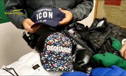 Catania, sequestrati 300 capi di abbigliamento con marchi contraffatti