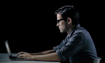 Giovani imprenditori in ritirata, in 10 anni 153 mila attivit&agrave; in meno