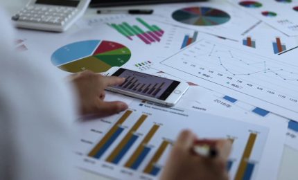 Lavoro, la bassa produttivit&agrave; rallenta la crescita in Italia