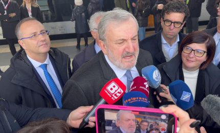 Emiliano "La Puglia eccellenza europea per il trasporto su ferro"