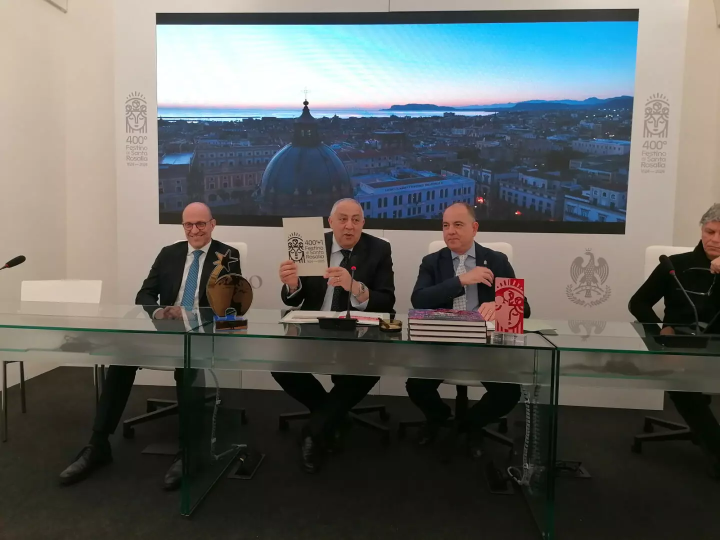 Tour mondiale per la mostra fotografica &ldquo;Palermo rifiorisce con Santa Rosalia&rdquo;