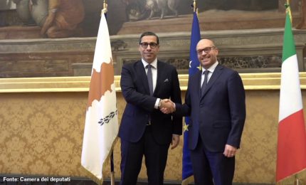 Camera, Fontana incontra il ministro degli Esteri cipriota Kombos