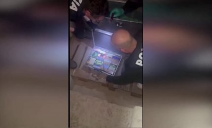 La Polizia scopre un arsenale di armi a Gela, arrestato un 50enne