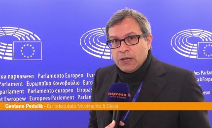 Pedull&agrave; "Ue fa demagogia su casa e spende 800 mld per riarmo"