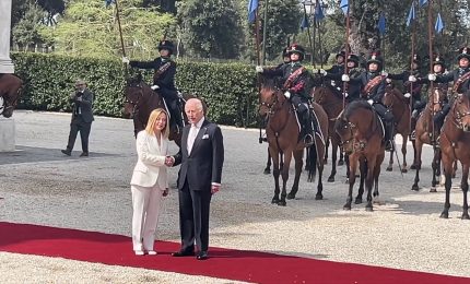Meloni incontra re Carlo III a Villa Doria Pamphilj