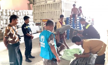 Myanmar, UNHCR fornisce aiuti d'emergenza a sopravvissuti al terremoto