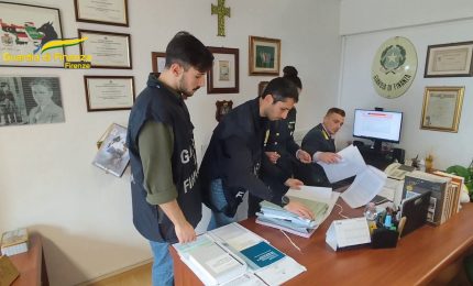 Sequestrati 27 kg di droga destinata alle piazze del Centro-Nord