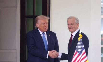 Trump accoglie il primo ministro norvegese Store alla Casa Bianca