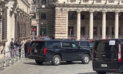 Vance lascia Palazzo Chigi dopo l'incontro con Meloni