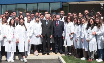 Mattarella visita il sistema farmaceutico produttivo del Lazio