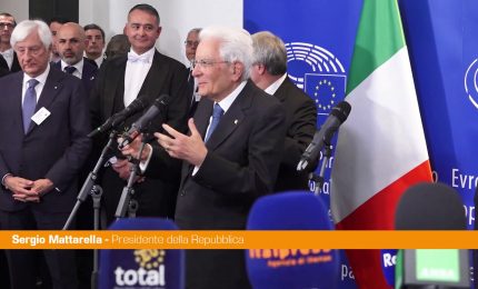 Mattarella a eurodeputati "Risultato democrazia pi&ugrave; grande del mondo"