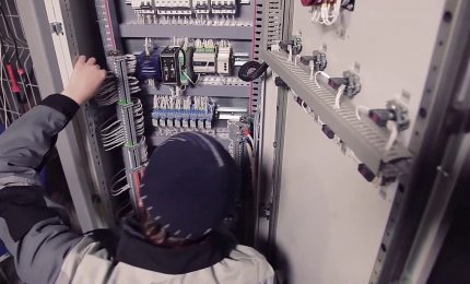 Una piccola impresa su due vorrebbe assumere ma non ci riesce