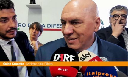 Crosetto "Macron fa battute che si potrebbe risparmiare"