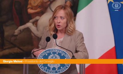 Migranti, Meloni "Aprire dibattito su alcune convenzioni Ue"