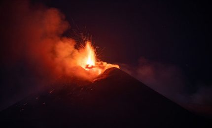 Nuova fase eruttiva dell&rsquo;Etna, attivit&agrave; esplosiva al Cratere di Sud-Est