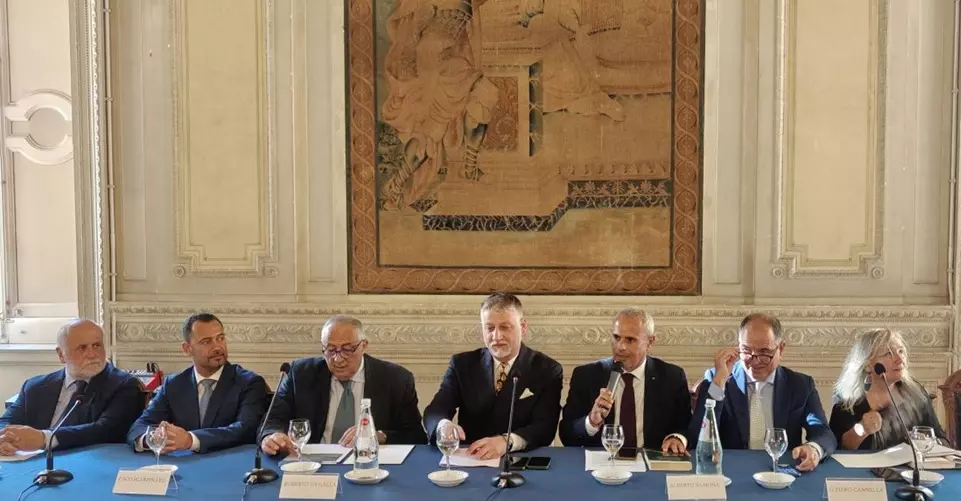 &ldquo;Antico presente. Viaggio nel sacro vivente&rdquo;, presentato a Palermo il nuovo libro del ministro Giuli