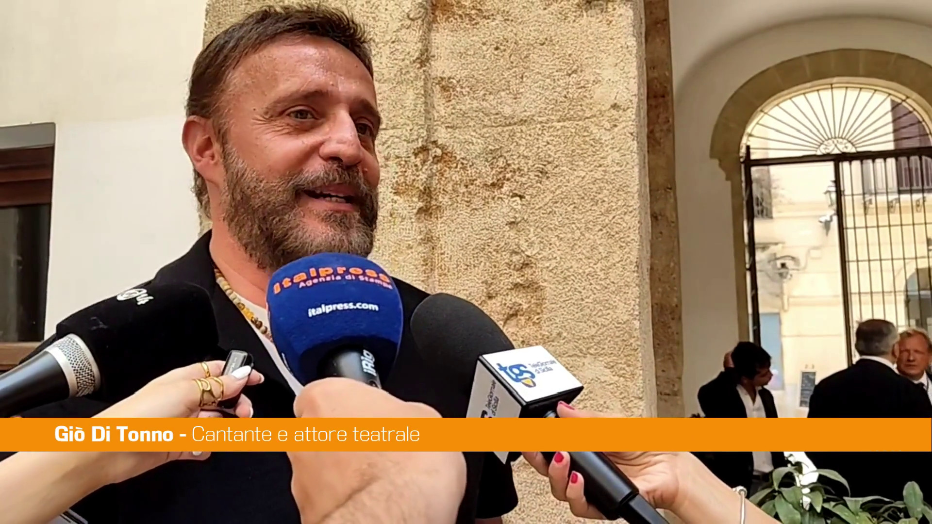 Palermo, Gi&ograve; Di Tonno "firma" un recital su Santa Rosalia