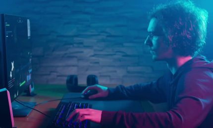 Dipendenze comportamentali in aumento, i pi&ugrave; giovani a rischio