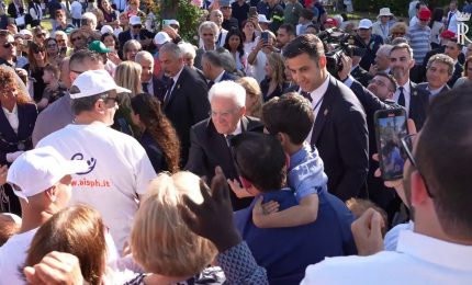 2 Giugno, Mattarella accoglie ai Giardini del Quirinale i pi&ugrave; fragili