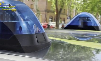 Traffico di droga per posta a Bologna, sequestrati 55 kg di sostanze