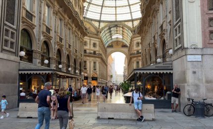 Guerre e dazi, famiglie italiane prudenti ma tornano a spendere