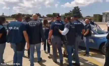 Duplice omicidio Villa Pamphili, Kaufmann estradato in Italia