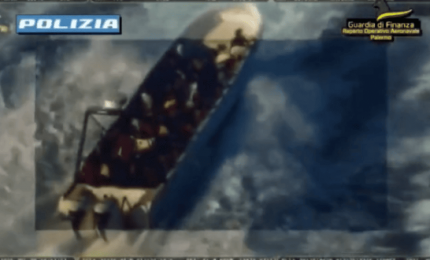 Fermato uno scafista egiziano a Lampedusa, 70 migranti a bordo di un barchino