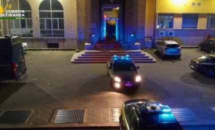 Traffico di droga, estradato dagli Emirati Arabi un latitante albanese