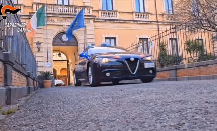 Legato e torturato con un frustino in una stalla a Catania, 3 arresti