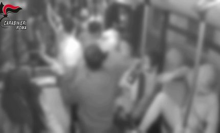 A Roma aggressione razzista su un bus, 4 misure cautelari
