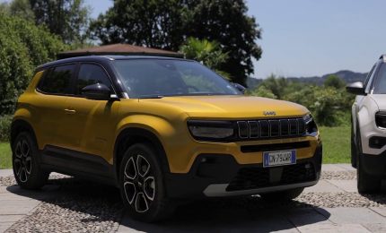 Nuova Jeep Avenger 4xe, ideale anche per l'offroad